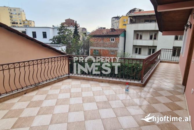 Ambient biznesi me qera 3+1 ne Tirane - 1,900 Euro