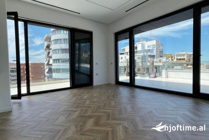 Ambient biznesi me qera 1+1 ne Tirane - 2,500 Euro