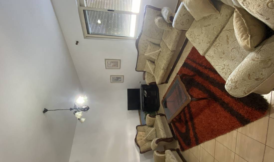 Shtepi me qera Apartament ne Tirane, 3+1, Mobilimi E mobiluar, Pagesa 550  Euro.