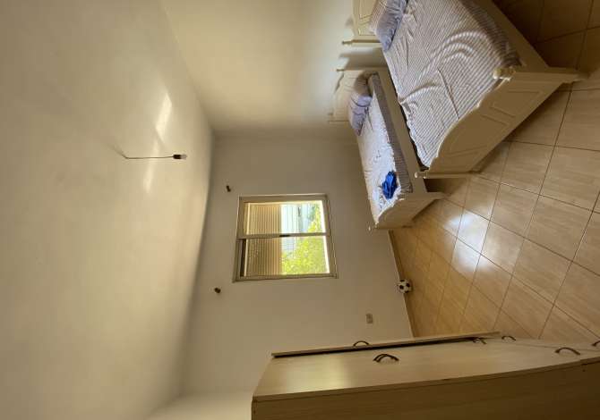 Shtepi me qera Apartament ne Tirane, 3+1, Mobilimi E mobiluar, Pagesa 550  Euro.