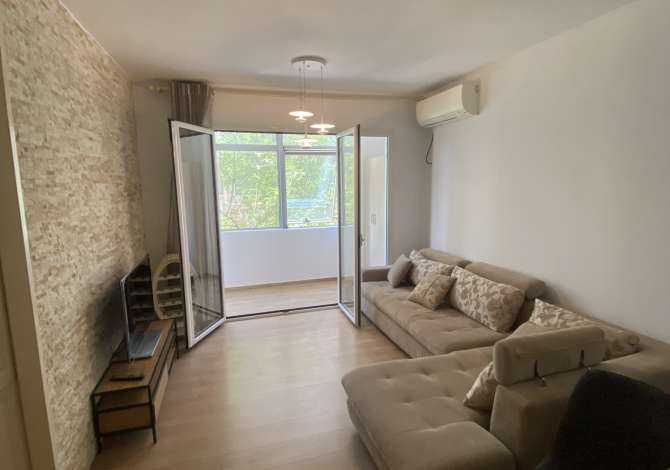 Shtepi ne shitje Apartament ne Tirane, 2+1, Mobilimi E mobiluar, Pagesa 195,000  Euro.