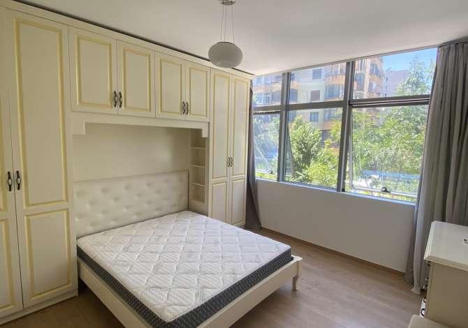 Shtepi ne shitje Apartament ne Tirane, 2+1, Mobilimi E mobiluar, Pagesa 195,000  Euro.