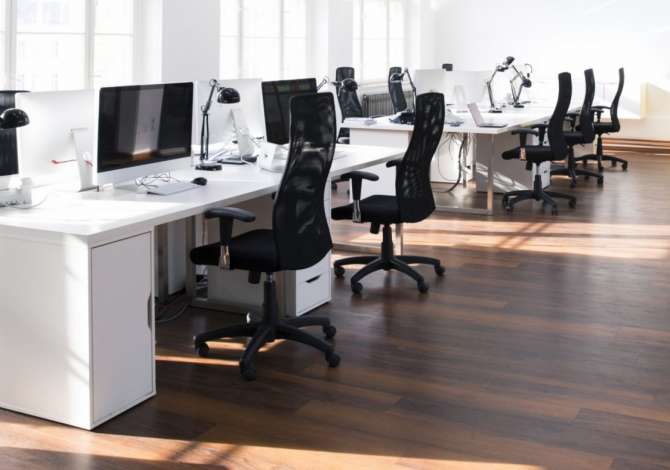 Ambient biznesi me qera 3+1 ne Tirane - 1,500 Euro