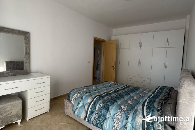 Shtepi me qera 2+1 ne Tirane - 700 Euro
