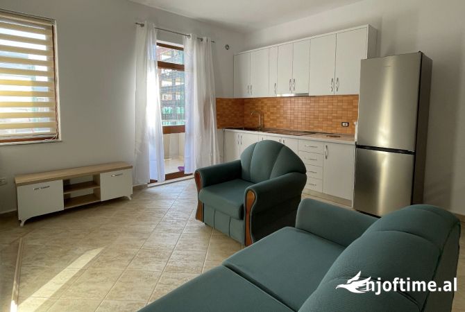 Shtepi me qera 2+1 ne Tirane - 700 Euro