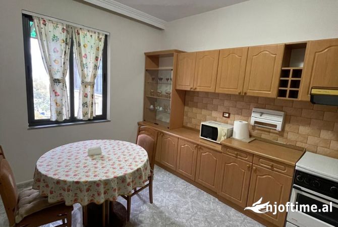 Shtepi ne shitje 2+1 ne Tirane - 216,000 Euro