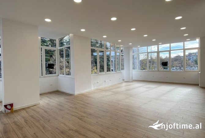 Ambient biznesi ne shitje 1+1 ne Tirane - 230,000 Euro