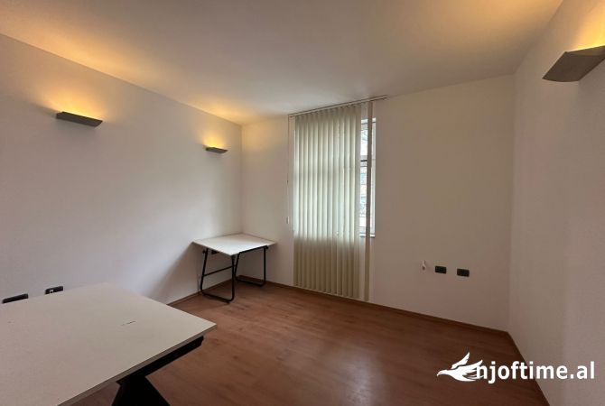 Shtepi me qera 1+1 ne Tirane - 550 Euro