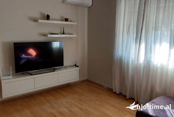 Shtepi me qera 2+1 ne Tirane - 600 Euro