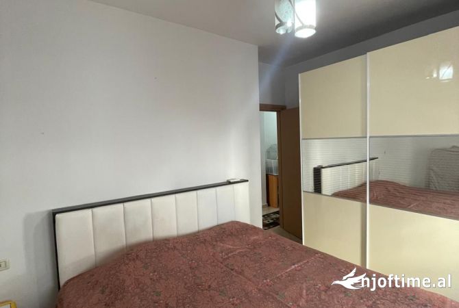 Shtepi me qera 2+1 ne Tirane - 450 Euro