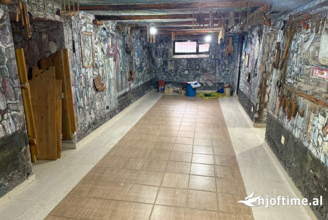 Ambient biznesi me qera 1+1 ne Tirane - 600 Euro