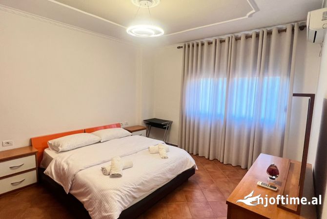 Shtepi me qera Apartament ne Tirane, 1+1, Mobilimi E mobiluar, Pagesa 600  Euro.