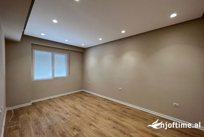 Shtepi me qera 2+1 ne Tirane - 650 Euro