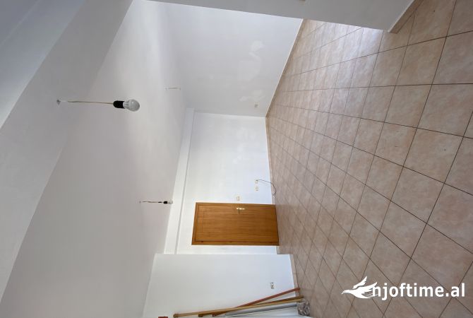 Shtepi ne shitje 2+1 ne Tirane - 108,000 Euro