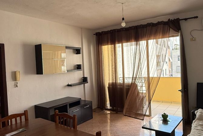 Shtepi me qera 1+1 ne Tirane - 350 Euro