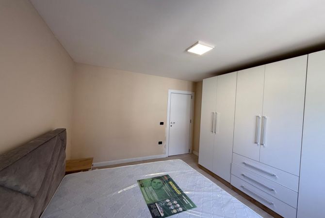 Shtepi me qera Apartament ne Tirane, 2+1, Mobilimi E mobiluar, Pagesa 470  Euro.