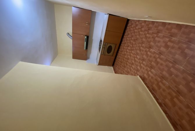 Ambient biznesi me qera 4+1 ne Tirane - 500 Euro