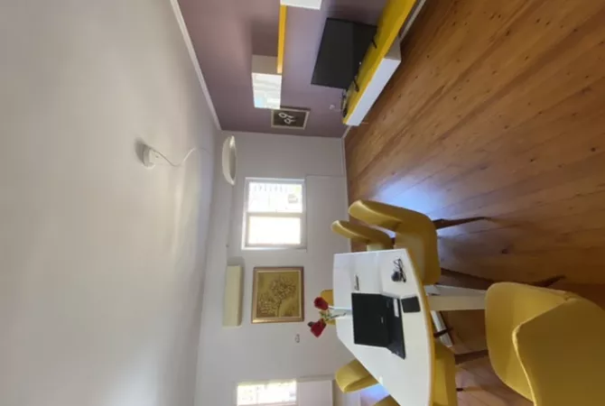 Shtepi me qera 2+1 ne Tirane - 700 Euro