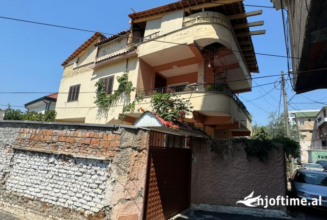 Ambient biznesi me qera 5+1 ne Tirane - 1,000 Euro