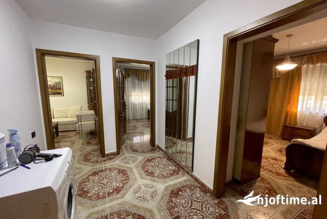 Shtepi me qera 2+1 ne Tirane - 500 Euro
