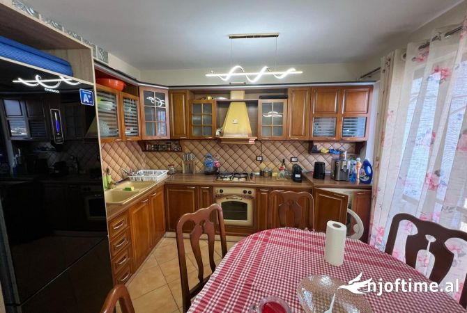 Shtepi me qera 1+1 ne Tirane - 450 Euro