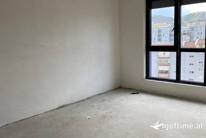 Shtepi ne shitje 2+1 ne Tirane - 300,000 Euro