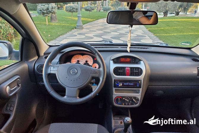 Cars for sale in Durres - 2,900 Euro