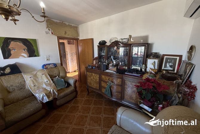 Shtepi ne shitje Apartament ne Tirane, 2+1, Mobilimi E mobiluar, Pagesa 145,000  Euro.