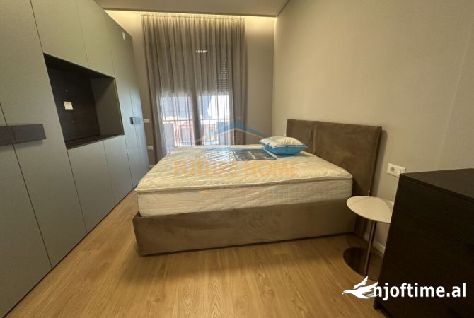 Shtepi me qera Apartament ne Tirane, 2+1, Mobilimi E mobiluar, Pagesa 1,300  Euro.
