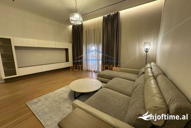 Shtepi me qera 2+1 ne Tirane - 1,300 Euro