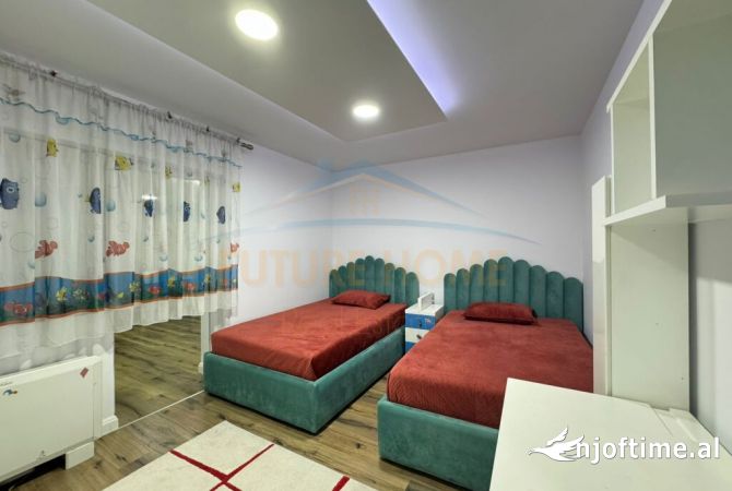 Shtepi me qera Apartament ne Tirane, 3+1, Mobilimi E mobiluar, Pagesa 1,200  Euro.