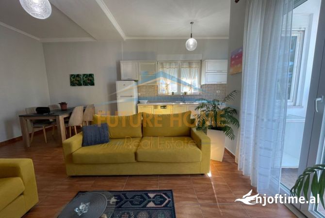 Shtepi me qera 2+1 ne Tirane - 800 Euro