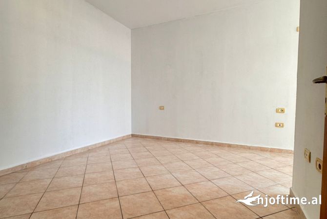 Shtepi ne shitje 2+1 ne Tirane - 108,000 Euro