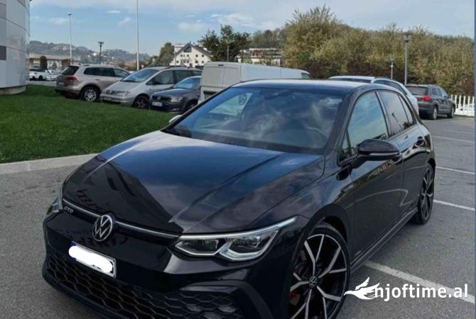 Makina ne shitje ne Tirane - 31,000 Euro