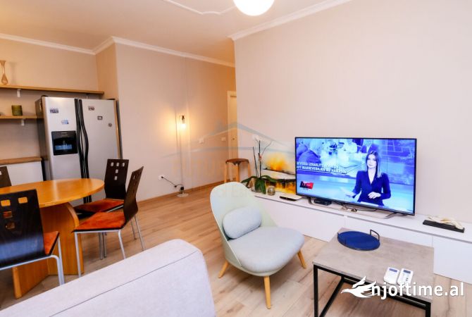 Shtepi ne shitje Apartament ne Tirane, 2+1, Mobilimi E mobiluar, Pagesa 290,000  Euro.