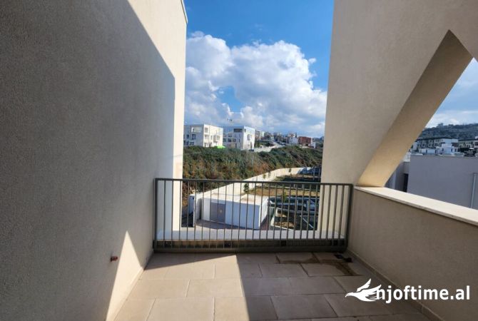 Shtepi ne shitje Apartament ne Tirane, 2+1, Mobilimi Bosh, pa mobiluar, Pagesa 377,000  Euro.