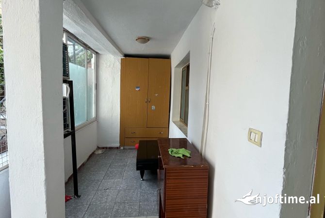 Shtepi me qera 1+1 ne Tirane - 400 Euro