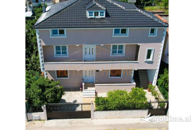 Shtepi ne shitje 4+1 ne Tirane - 320,000 Euro