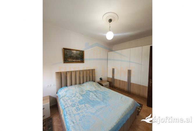 Shtepi me qera Apartament ne Tirane, 2+1, Mobilimi E mobiluar, Pagesa 600  Euro.