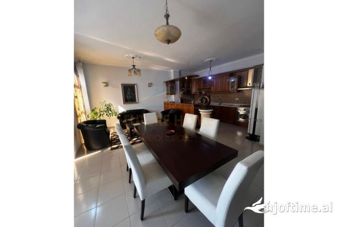Shtepi ne shitje 3+1 ne Tirane - 310,000 Euro