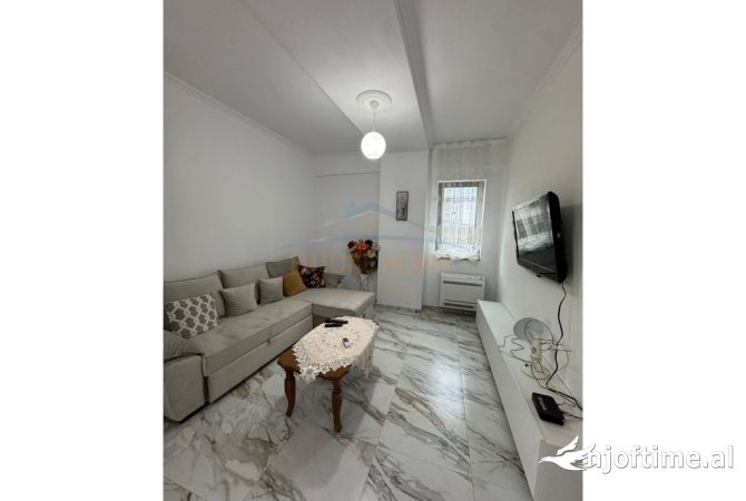 Shtepi ne shitje Apartament ne Tirane, 2+1, Mobilimi E mobiluar, Pagesa 205,000  Euro.