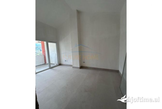 Shtepi ne shitje Apartament ne Tirane, 2+1, Mobilimi Bosh, pa mobiluar, Pagesa 134,000  Euro.