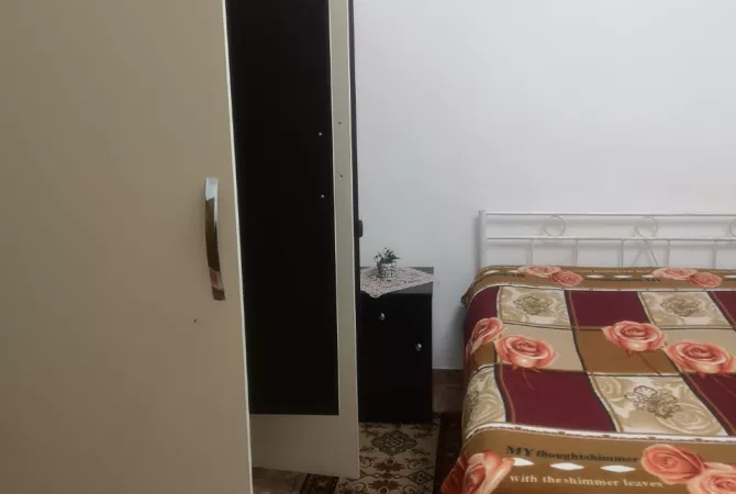 Shtepi me qera 1+1 ne Tirane - 30,000 Leke