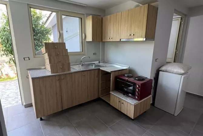 Casa in affitto Garsoniere a Tirana - 20,000 Leke
