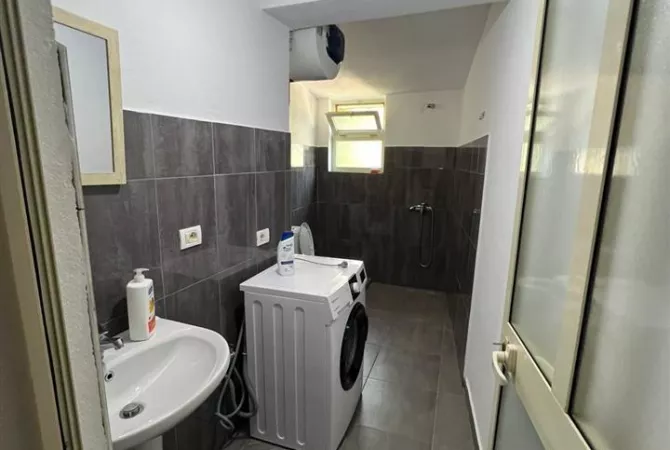 Casa in affitto Garsoniere a Tirana - 20,000 Leke