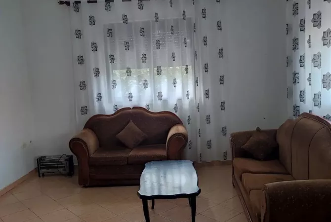Shtepi me qera 1+1 ne Tirane - 30,000 Leke