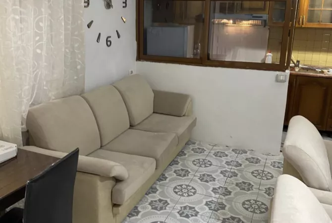 Shtepi me qera Garsoniere ne Tirane - 28,000 Leke