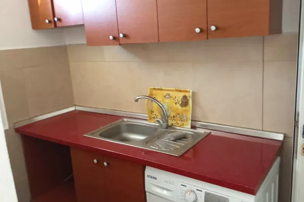 Casa in affitto Garsoniere a Tirana - 15,000 Leke