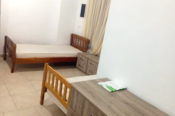 Shtepi me qera 1+1 ne Tirane - 30,000 Leke