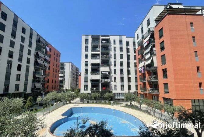 Ambient biznesi me qera 4+1 ne Tirane - 5,000 Leke